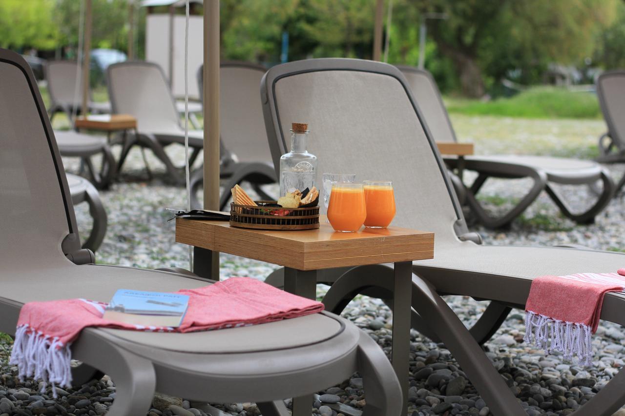 Island Aparthotel Pefki  Ngoại thất bức ảnh